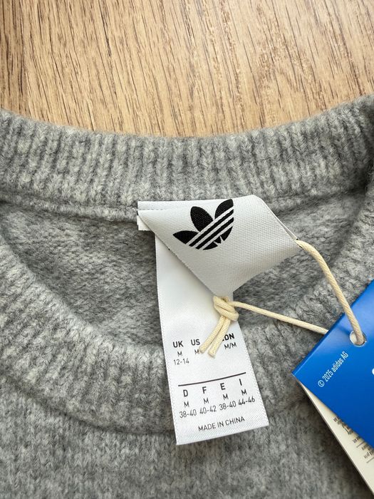 Спортивна кофтина adidas