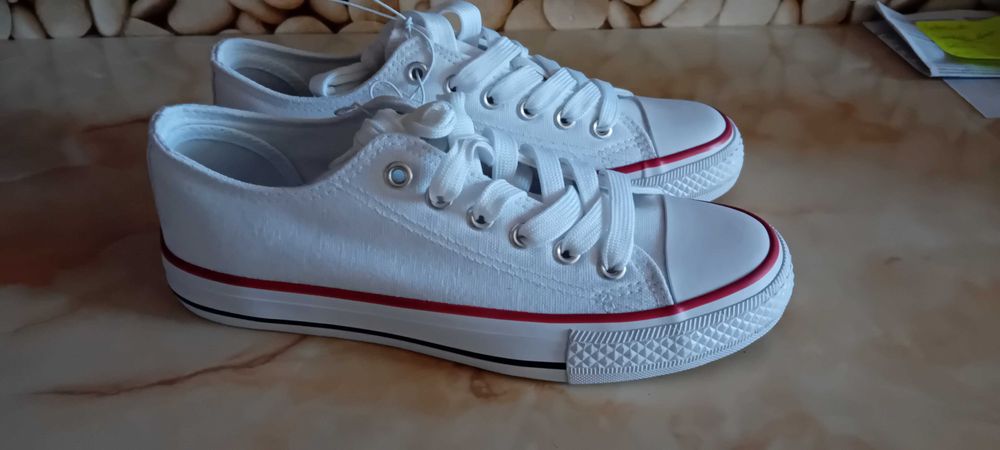 Trampki rozm.36 NOWE