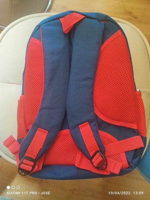 Mochila escolar NOVA