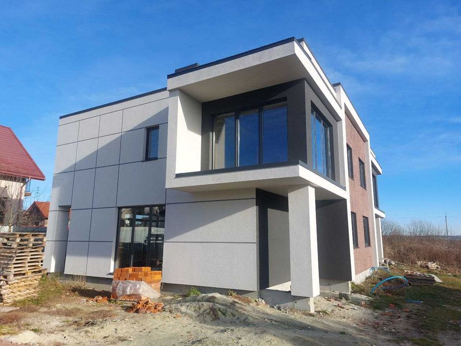 БЕЗ КОМІСІЇ Продаж котеджу в топовій локації у м. Пустомити