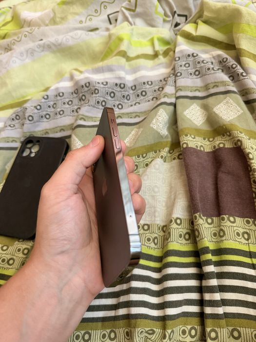 Продам iphone 12 pro