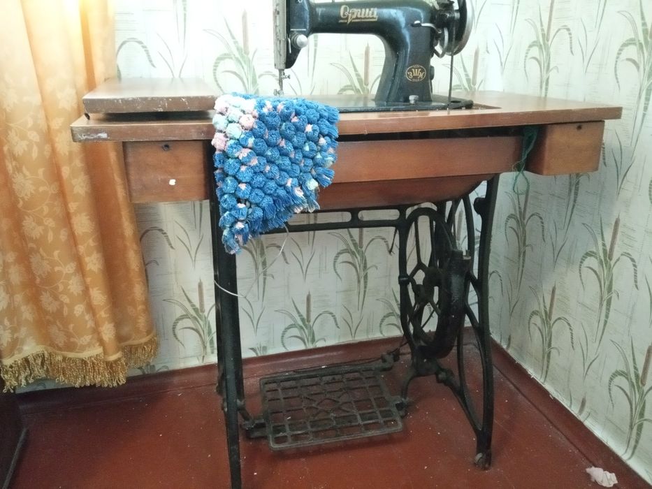 Швейная машина "Орша"