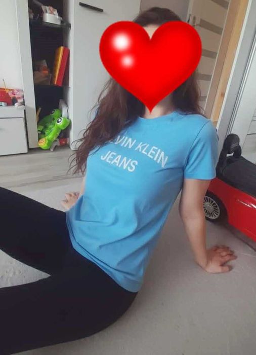 Piekna koszulka M Calvin Klein Jest świetna bawełniana