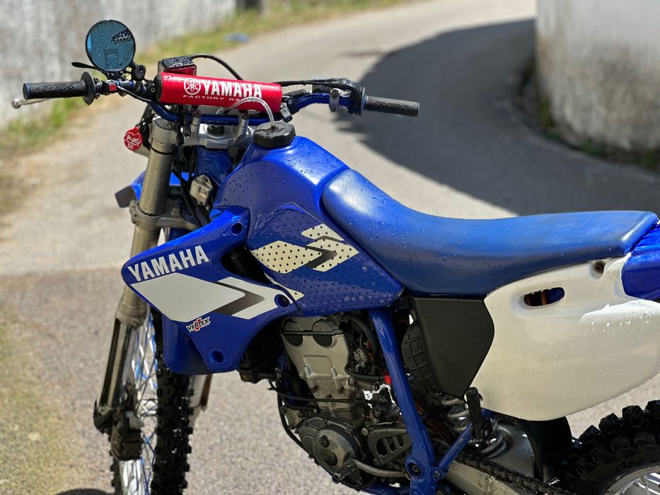 Yamaha WR 400F Moto em bom estado