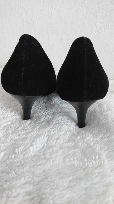 Buty damskie obcasy czolenka rozmiar 38/24.5