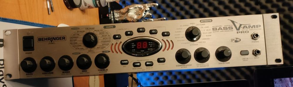Behringer Bass V-Amp Pro