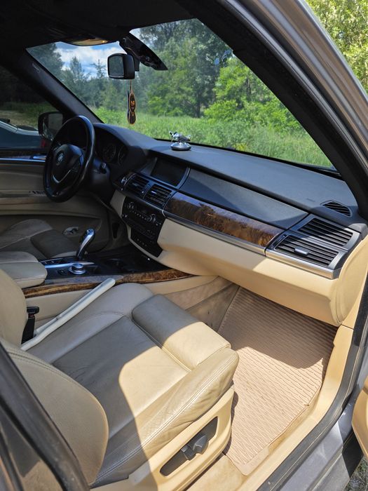 Продам BMW X5 E70