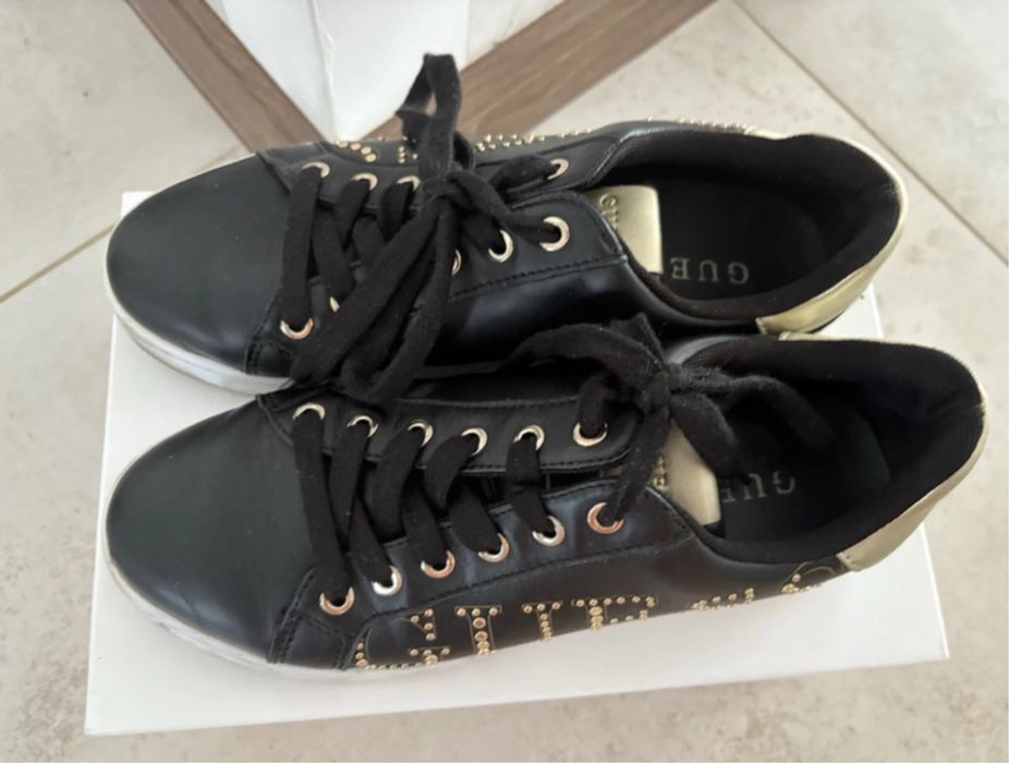 Buty Guess skora naturalna 40