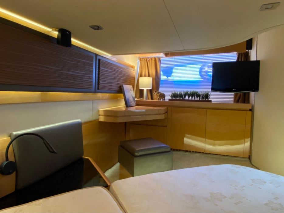 Яхта Atlantis 50x4