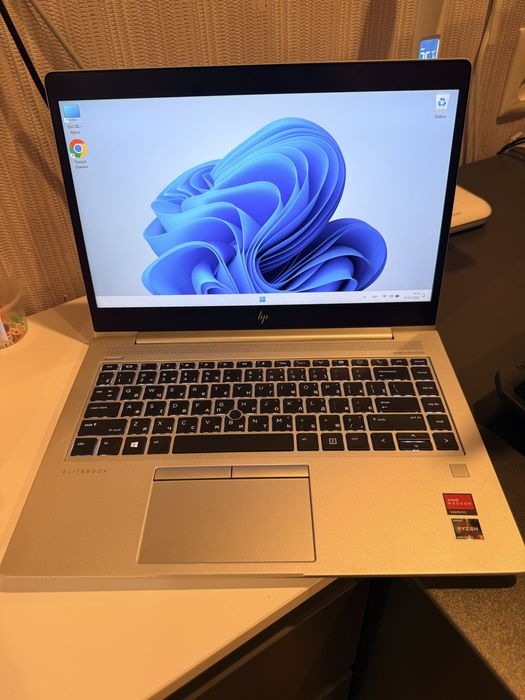 Ноутбук HP ELITEBOOK Ryzen 3 PRO+DDR4 16+ssd м2 512+ Vega6 4 gb гарний дуже стан