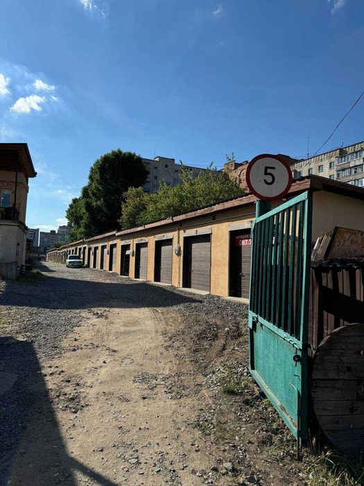 Гараж 38кв,м 2поверховий ,за ЖК Академ містечко,вул.Прибузька