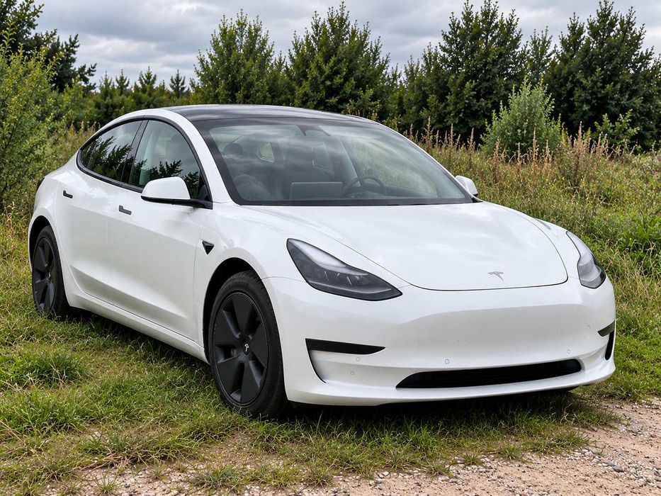 Tesla 3 Long Range 2021
