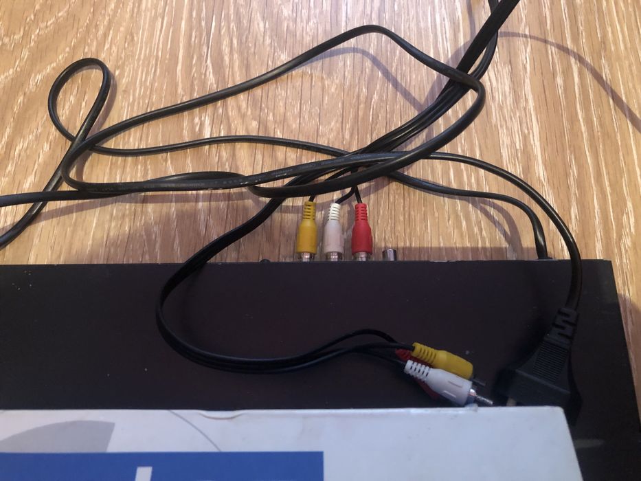 DVD  плеєр LG відмінний стае