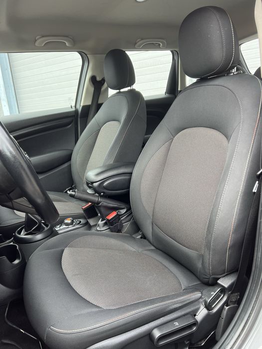 MINI COOPER D 5 PORTAS