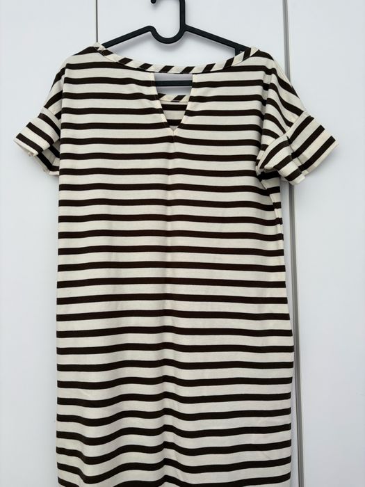 Sukienka w paski Massimo Dutti