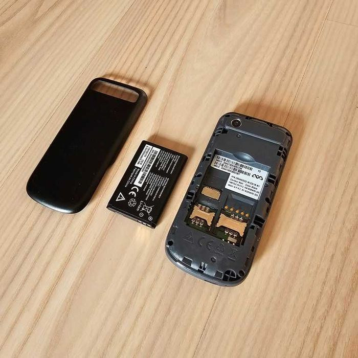 Telemóvel F2 - 2G Dual sim