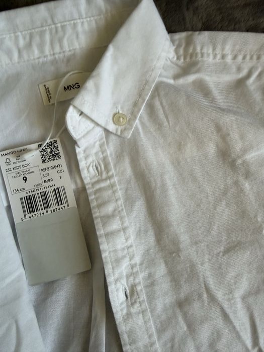 Біла сорочка для хлопчика, розмір 134. Нова.