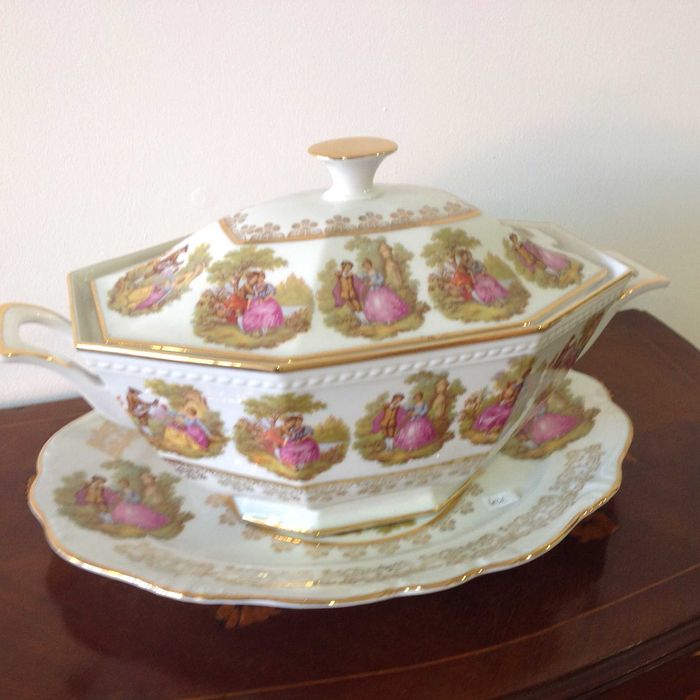 Terrina em porcelana Inglesa