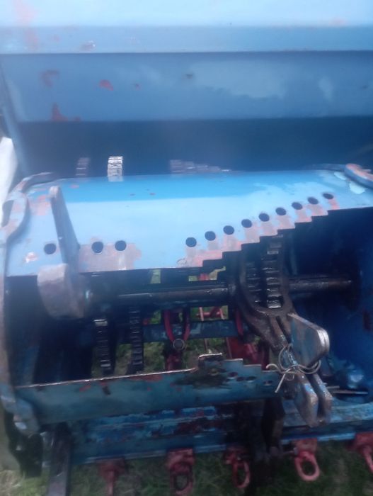 Сівалка "ісаріа"