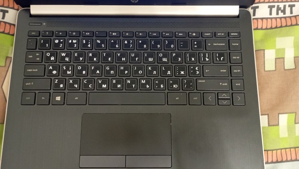 Ноутбук hp в ідеальному стані