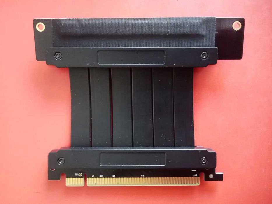 Райзер Cooler Master та MSI Aegis Ti3