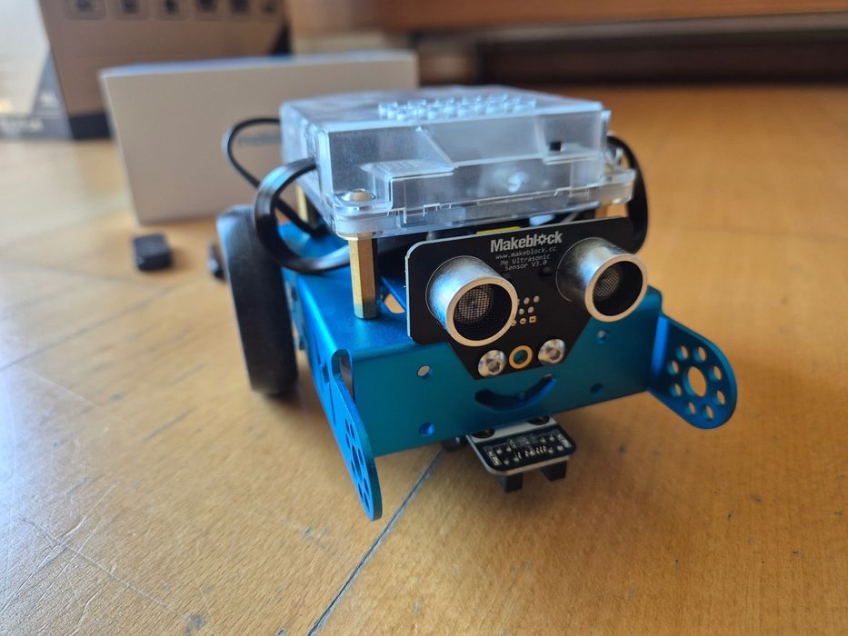 Robot Programável Makeblock mBot com Dongle Bluetooth