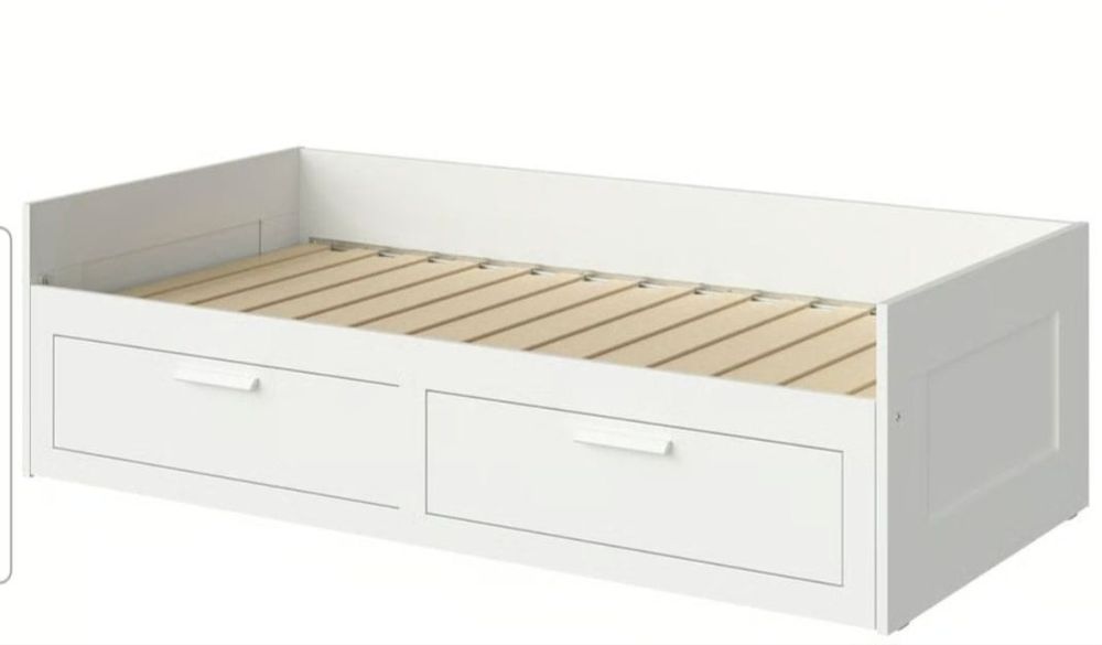 Cama de solteiro do IKEA com colchão