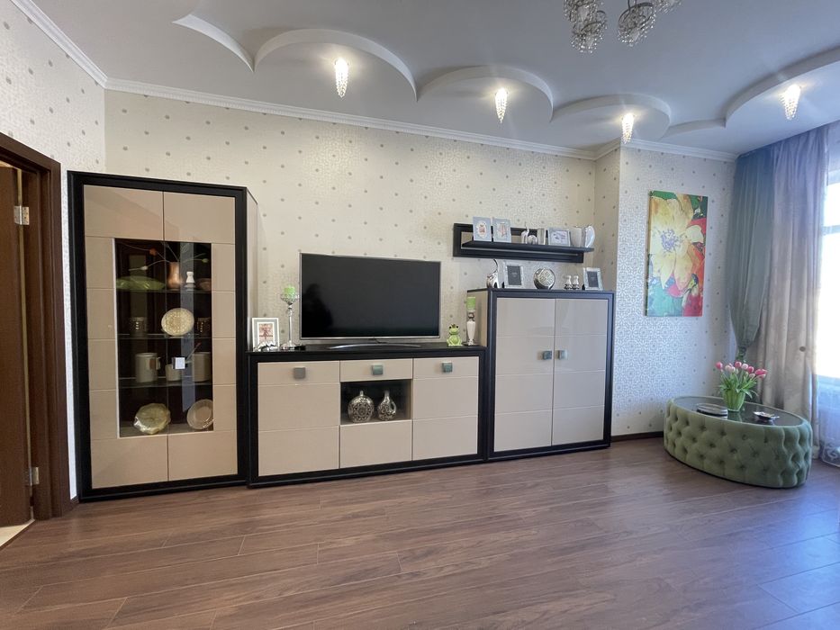 3-кімнатна, Центр, Печерськ, метро Печерська, вул. Коновальця 36-Е