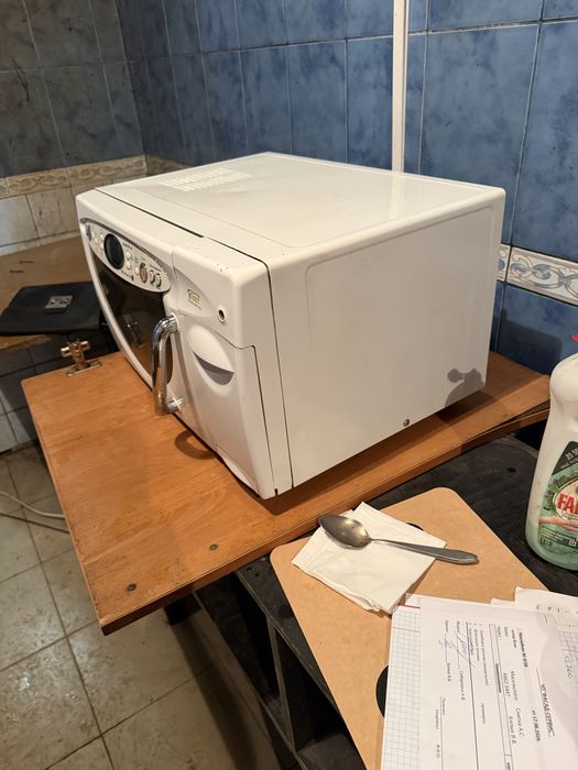 Продам микроволновку LG с тостером