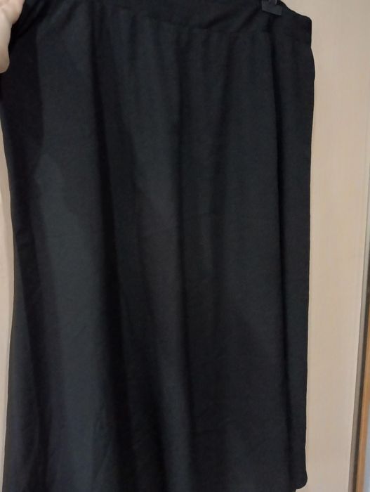Spódnica czarna 52 54 długa cienka