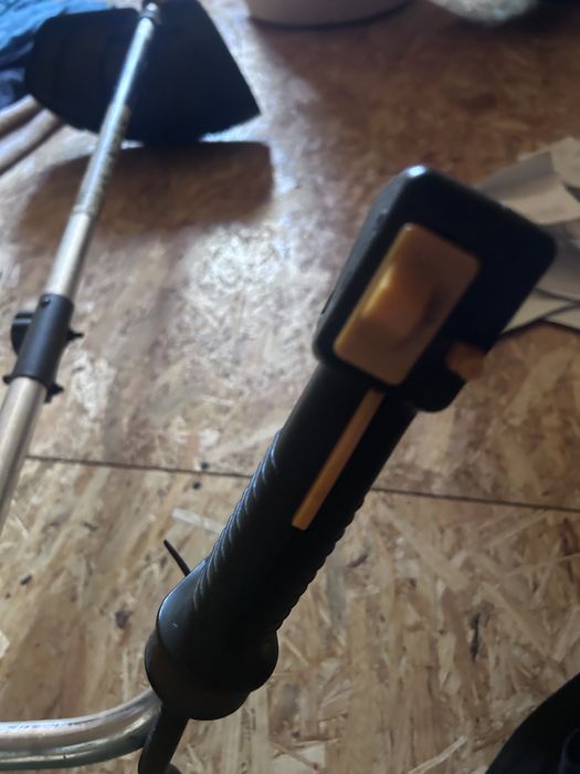 Kosa spalinowa NAC BC580V-2 – do naprawy / na części