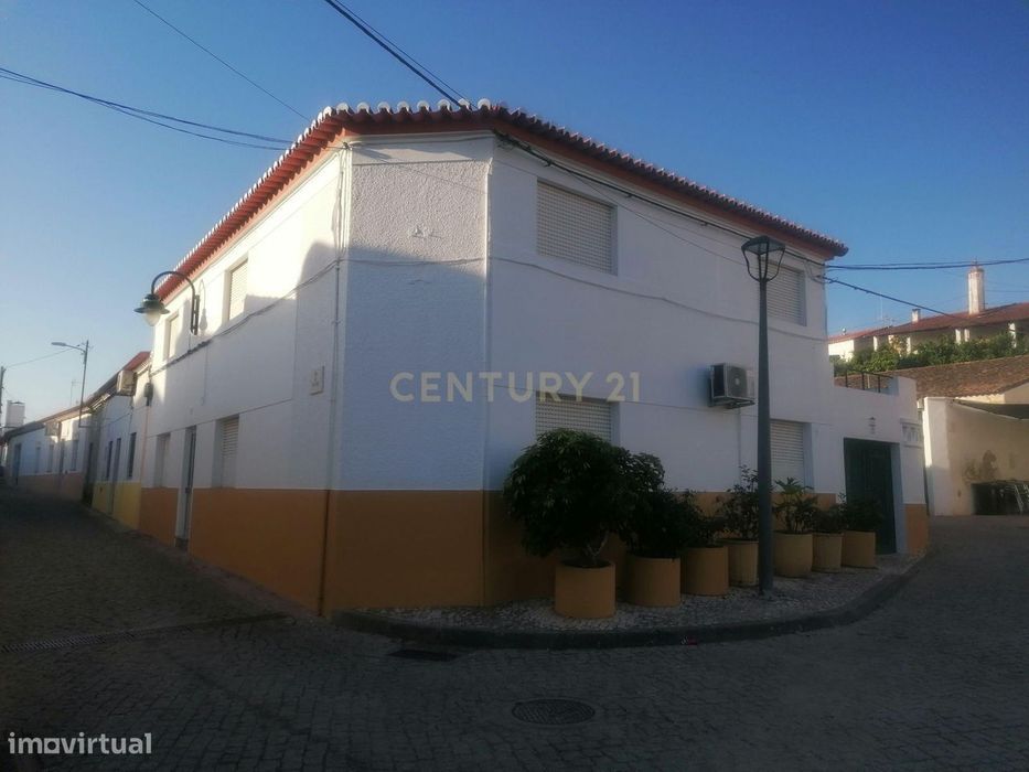 BEJA-SERPA, T3 HOUSE in Brinches, Serpa – 3 Bedrooms, Living Room and Kitchen