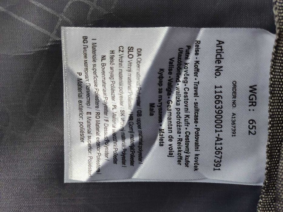 Walizka podróżna na 4 kółkach WGR 652