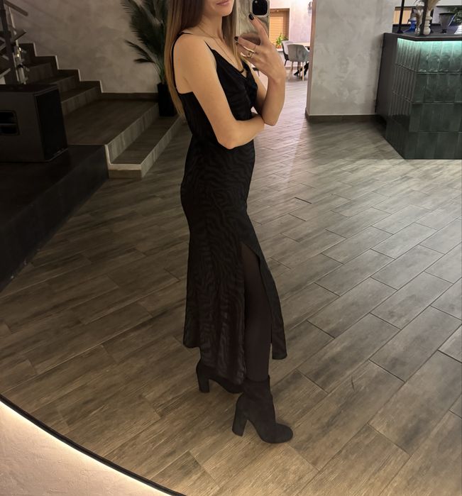 Атласна сукня міді Gina Tricot