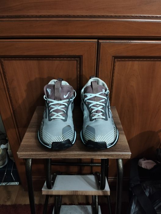 Взуття, кросівки Nike .