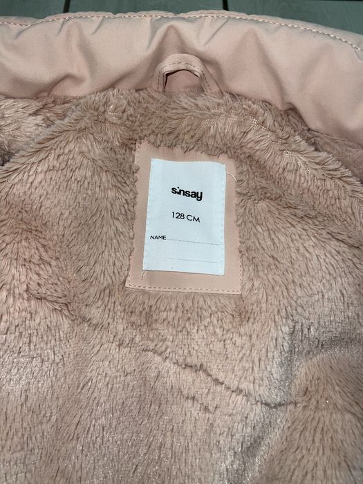 Курточка на дівчинку