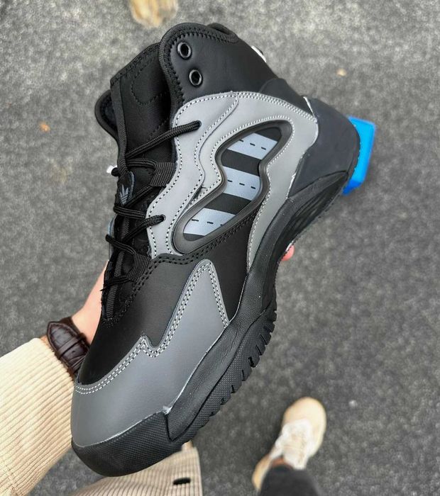 Мужские Зимние кроссовки Адидас кожаные с мехом черные серые