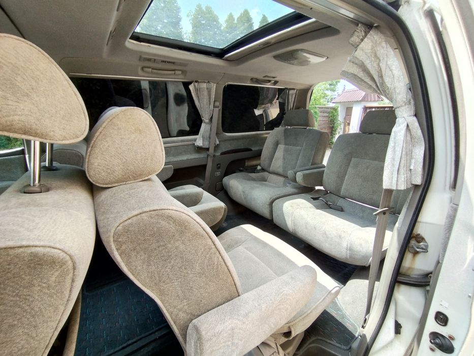 Nissan Elgrand E50