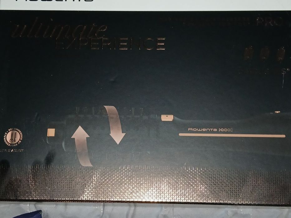 Продам Фен-щітка Rowenta Ultimate Experience CF9620F0