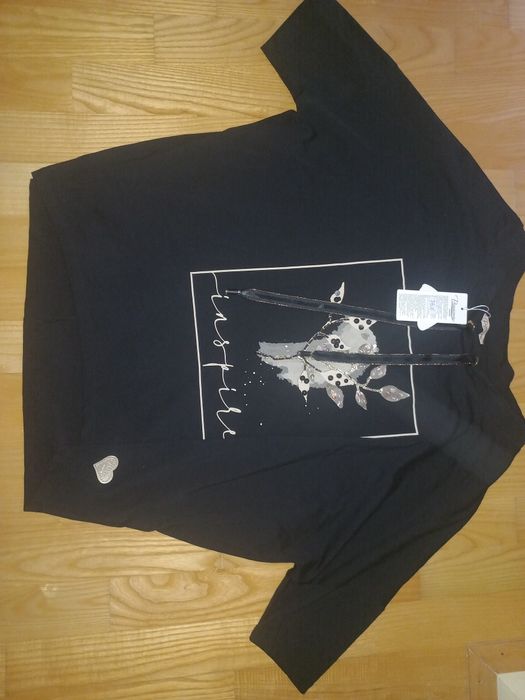 Bluzka nietoperz czarna z aplikacją