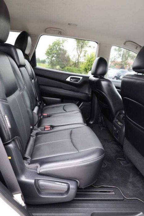 2020 Nissan Pathfinder SL