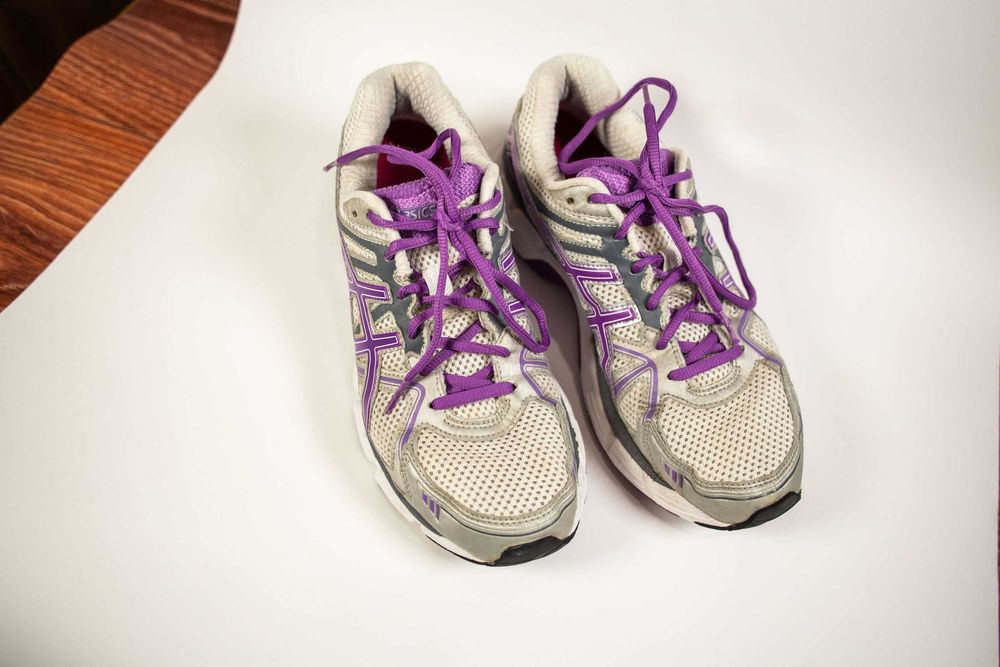 кросівки ASICS solite gel 41.5 жіночі