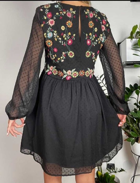 Zara haftowana tunika sukienka boho folk plumeti w kwiaty  M/L