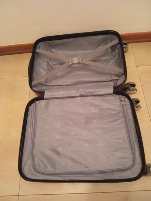 Walizka kabinowa BAGIA