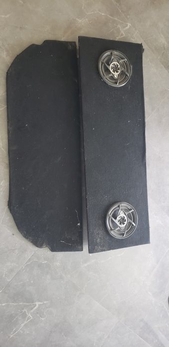 Mitsubishi pagero Sport полка з акустикою