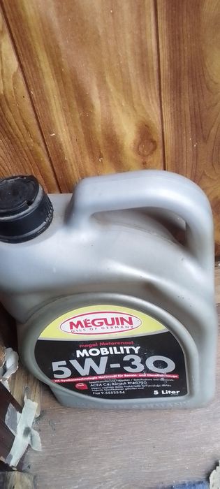Продам масло моторне  Meguin Mobility 5W-30 — на Рено Меган, Сценік - вир-ва Германії. Також в комплект до нього масляний та повітряний фільтри.