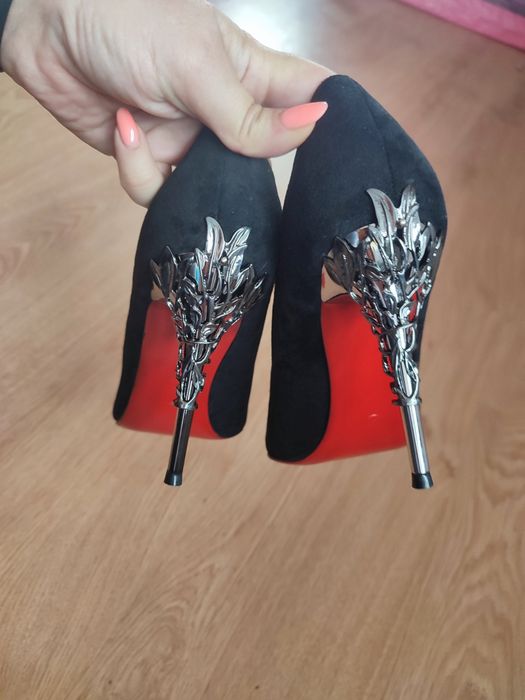 Підставка металева нова нові