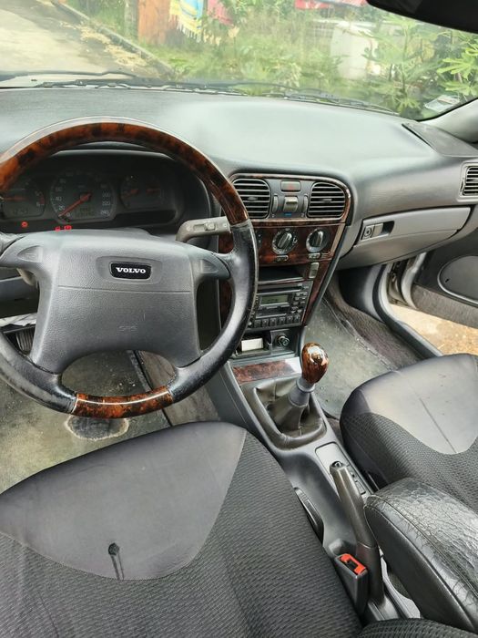 OPORTUNIDADE —  Volvo 1.9 diesel APENAS 1.000 €! foto 4