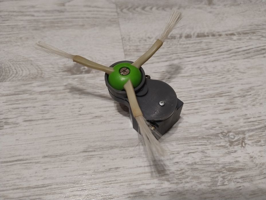 Moduł szczotki bocznej ze szczotką Irobot Roomba i3,i5.i7,e5,j5