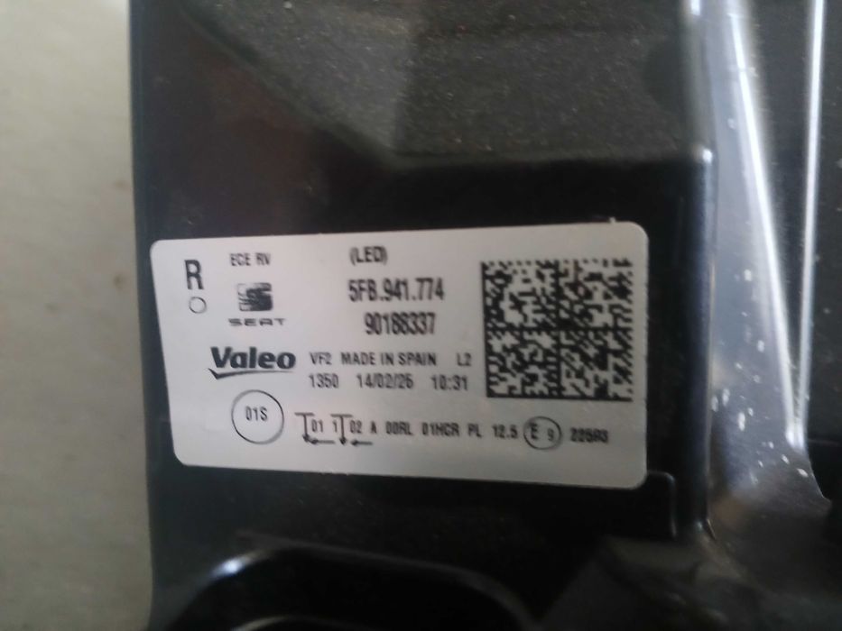 Farol skoda leon cupra lado direito